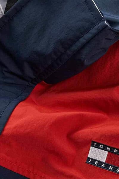 fixedratio_20240805143754_tommy_hilfiger_andriko_cheimoniatiko_mpoufan_parka_polychromo_dm0dm19477_xnl